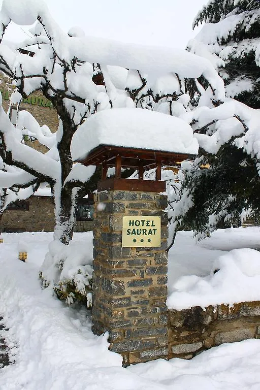 אספוט Hotel Saurat