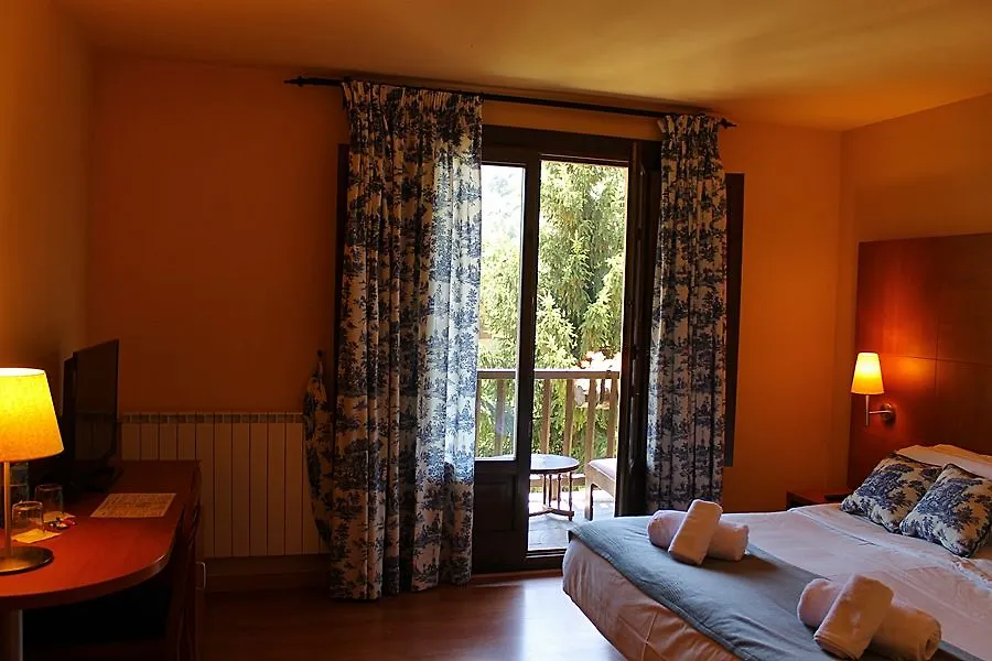 אספוט Hotel Saurat